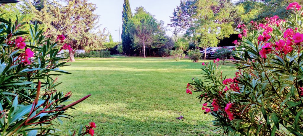 Location du Jardin des Coquilloux idéal pour petite réception familiale, barbecue, after work